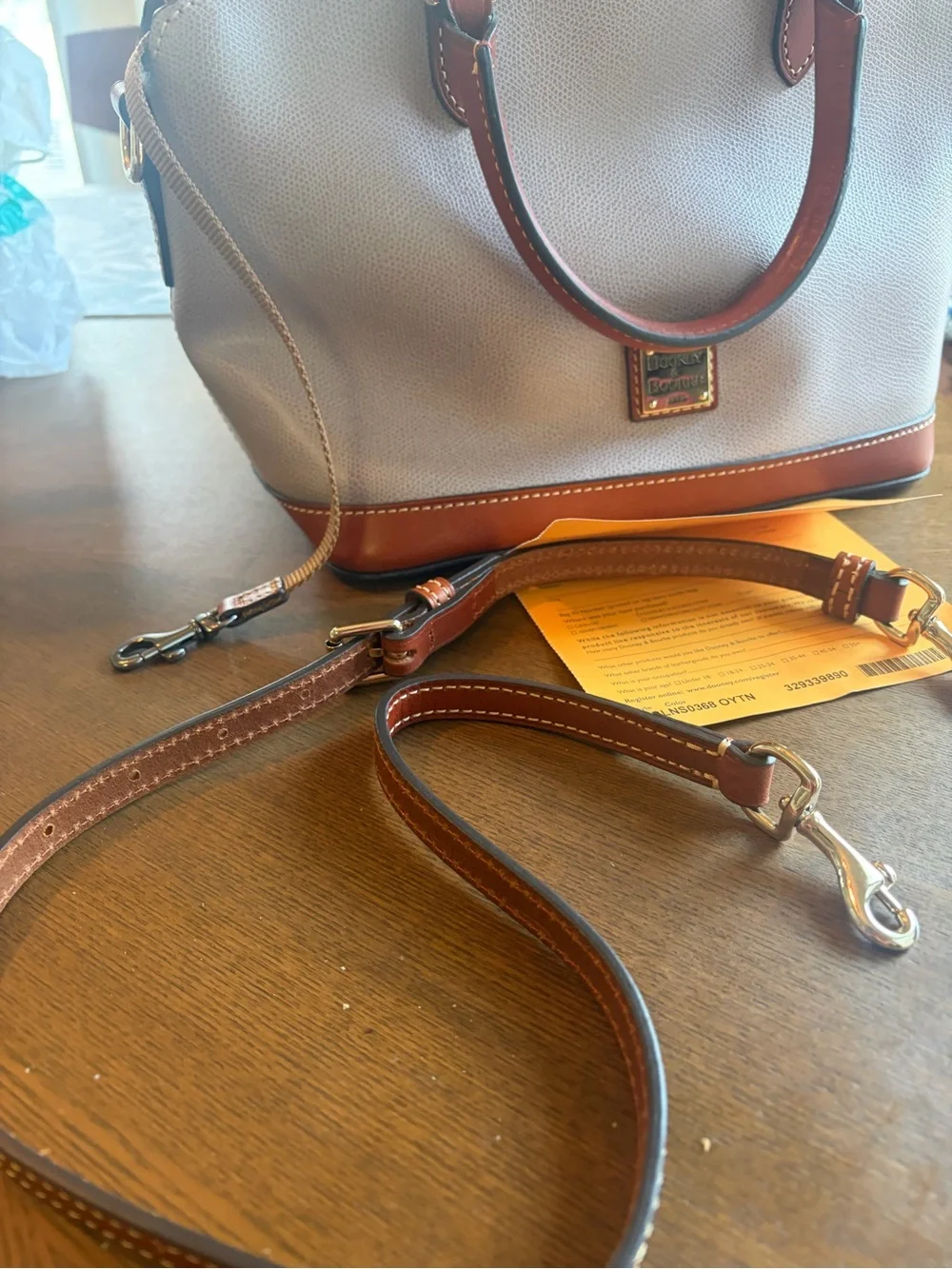 Dooney & Bourke classic dooney